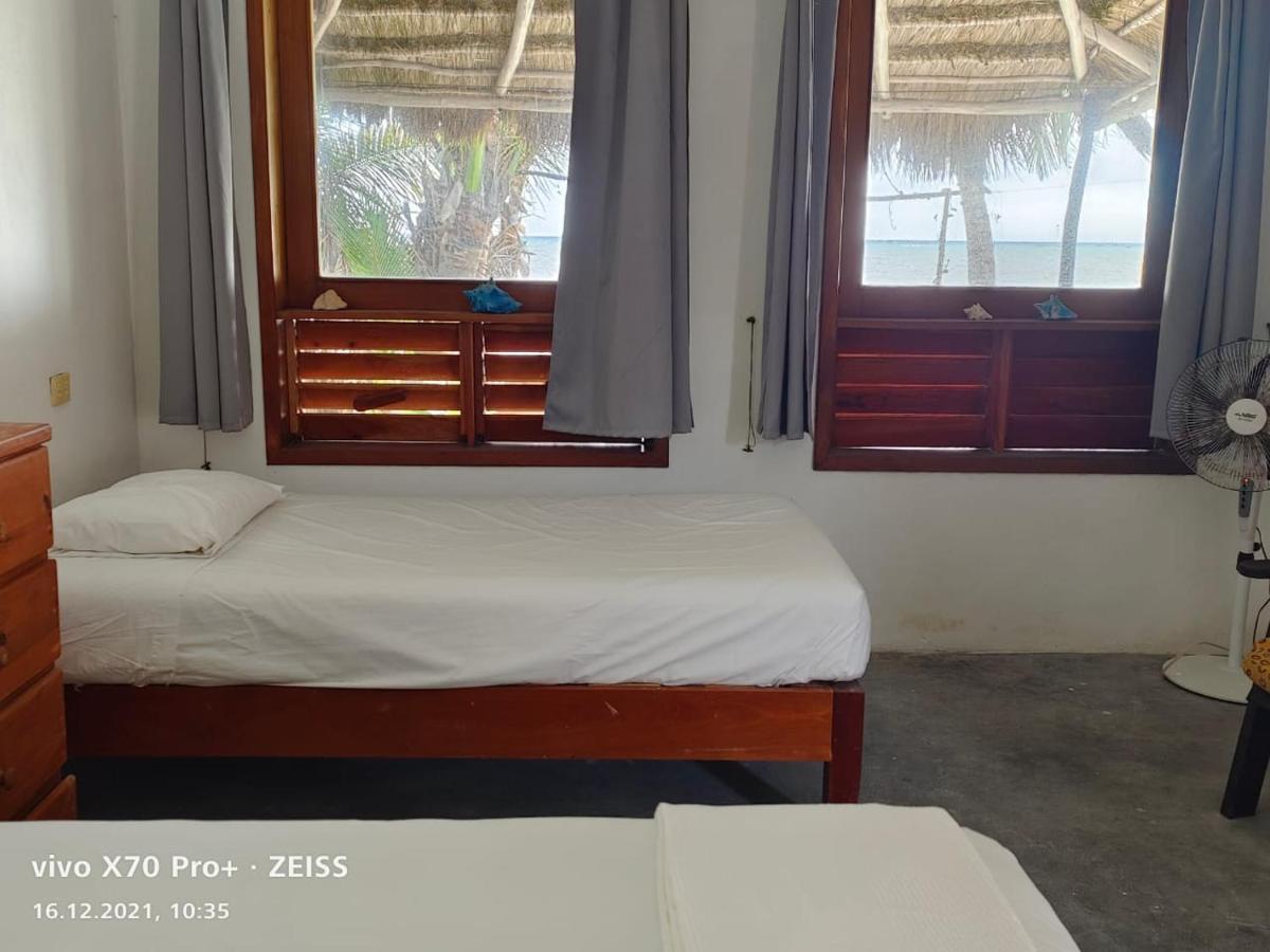 Lunazul Eco-Cabana Frente Al Mar Mahahual Exterior foto